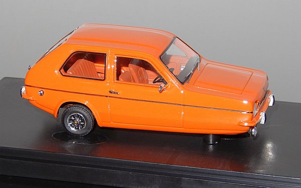 Reliant Robin
