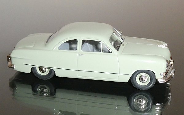 Ford Deluxe Club Coupe