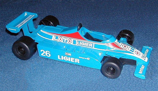 Ligier JS17
