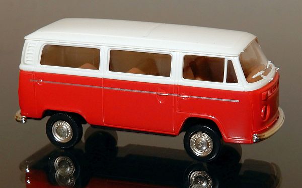VW T2b Kombi